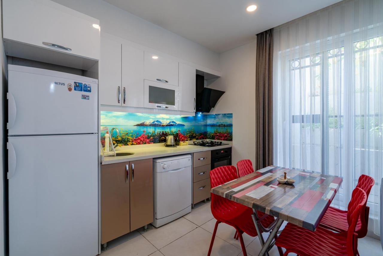 Sare Suites Downtown Анталия Екстериор снимка