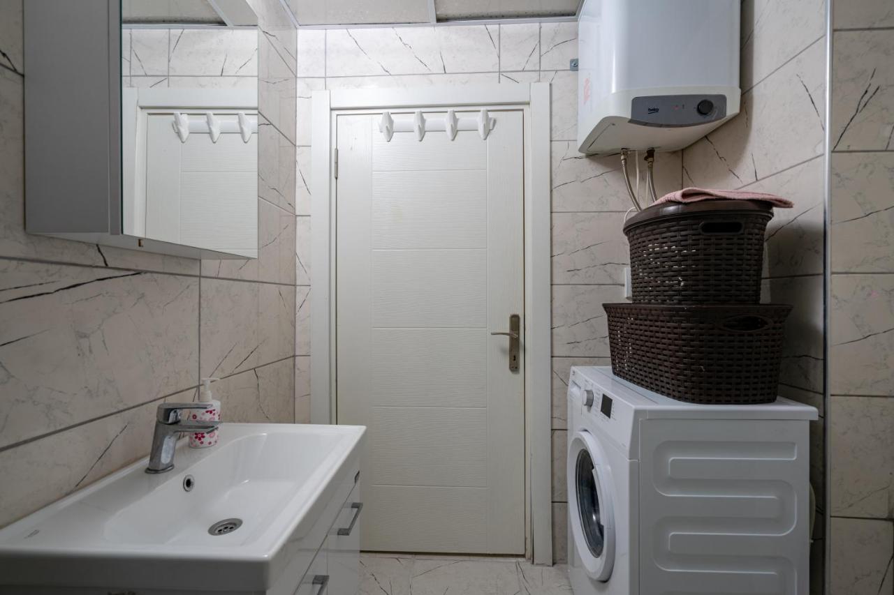 Sare Suites Downtown Анталия Екстериор снимка